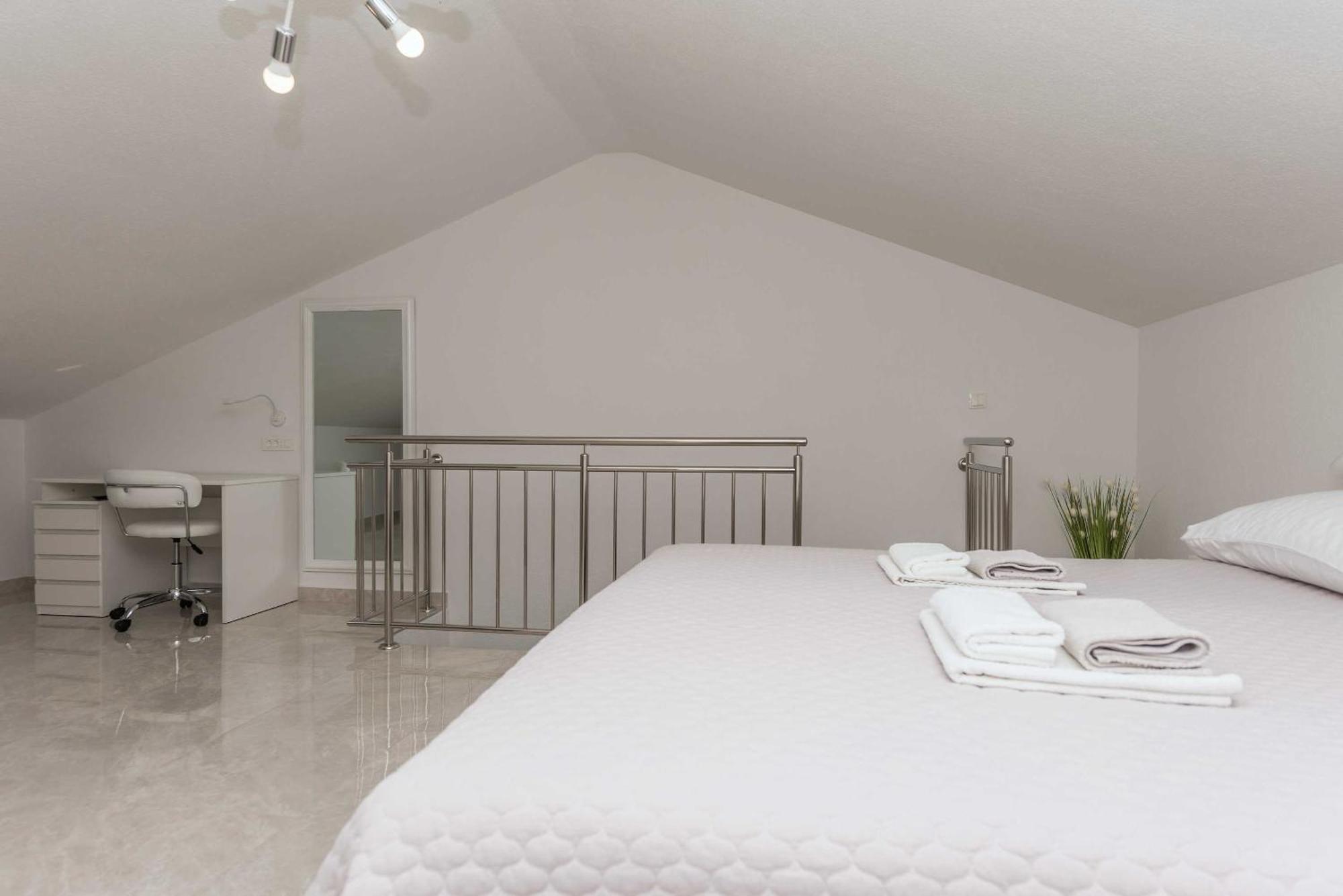 Apartment M&a 2