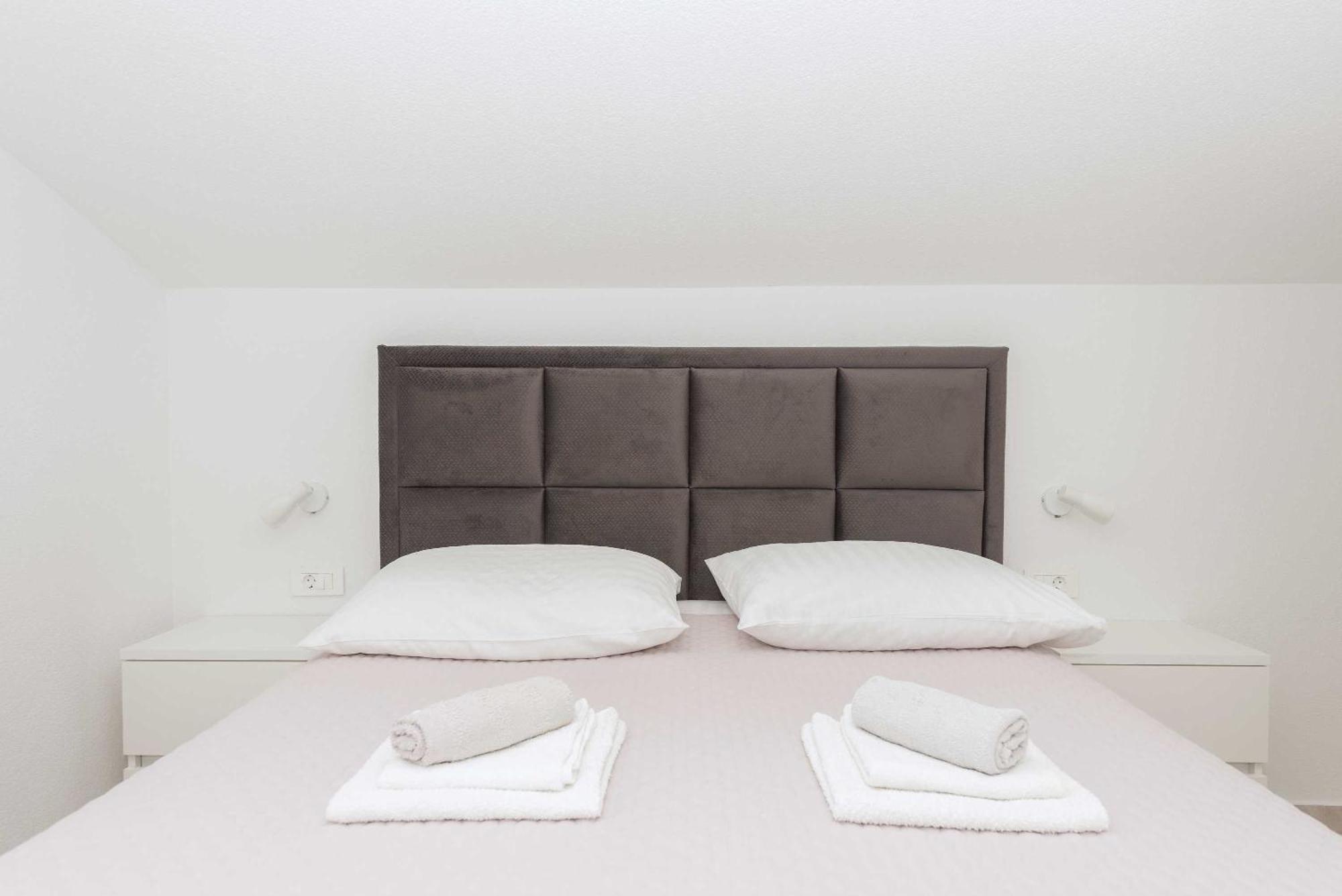 M&a 2 Apartment *