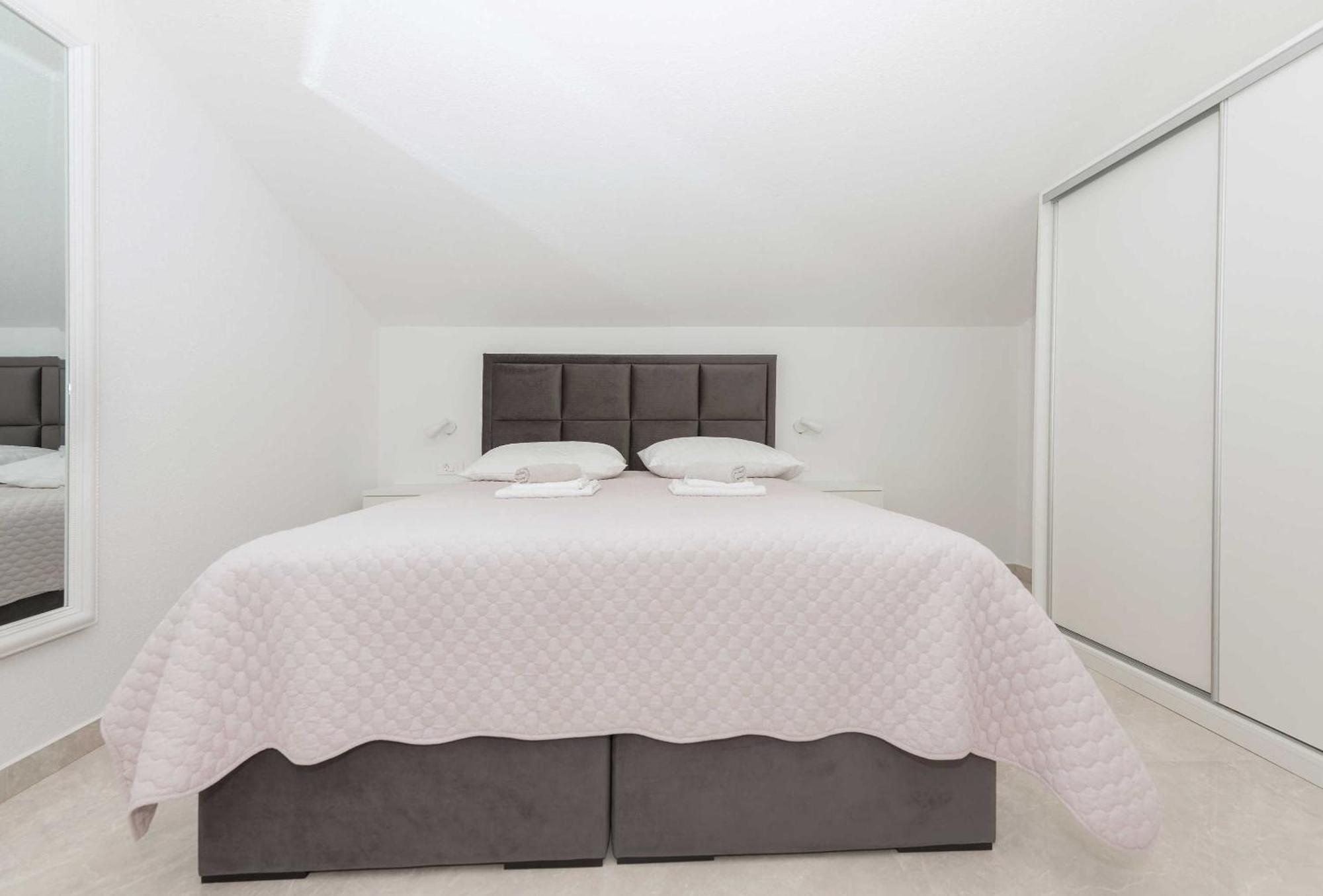 M&a 2 Apartment